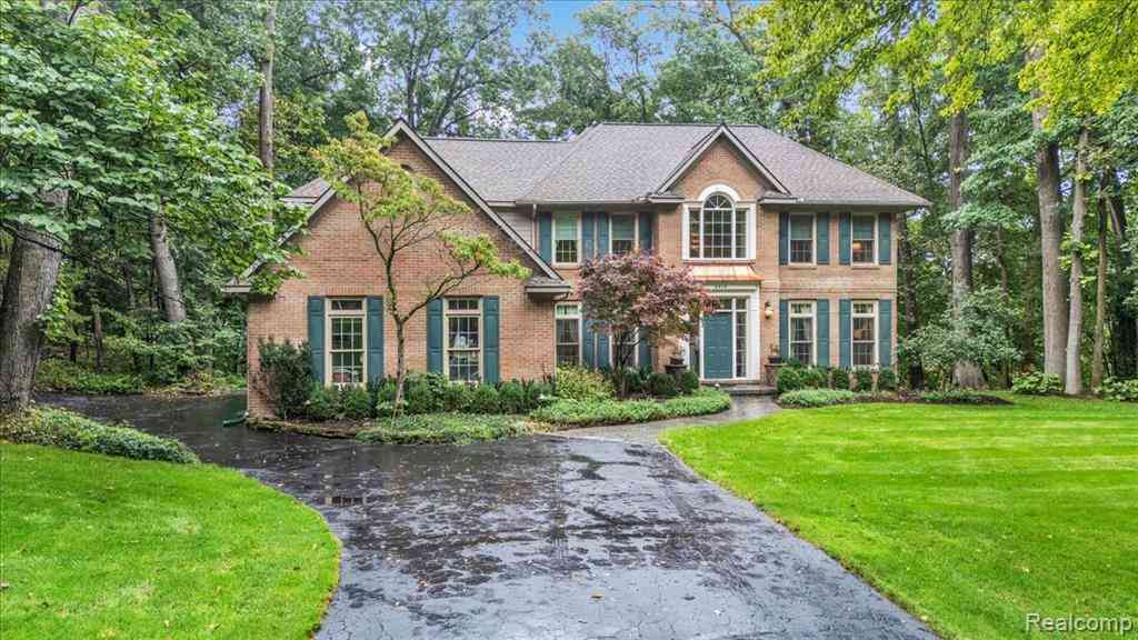 Homes For Sale - 8818 Morning Mist Drive <br/> Clarkston, MI 48348
