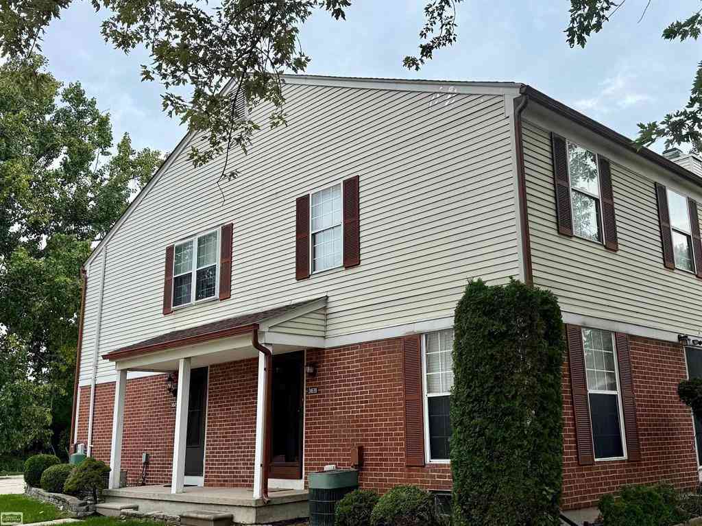 Condo For Sale - 24641 N Meadow Drive <br/> Harrison Township, MI 48045
