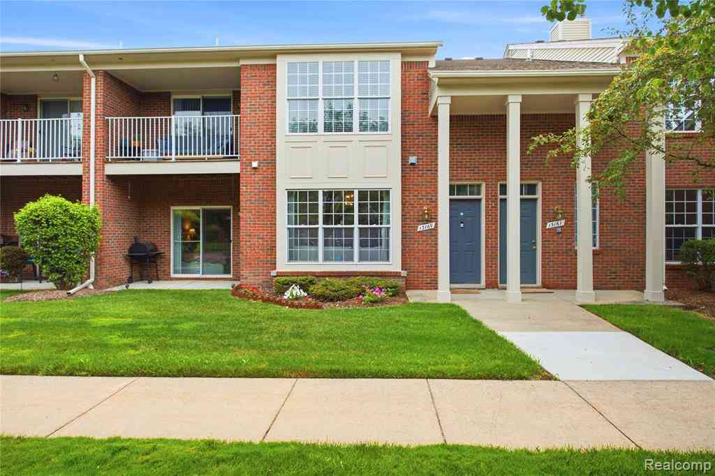 Condo For Sale - 13169 Canopy Drive <br/> Sterling Heights, MI 48313