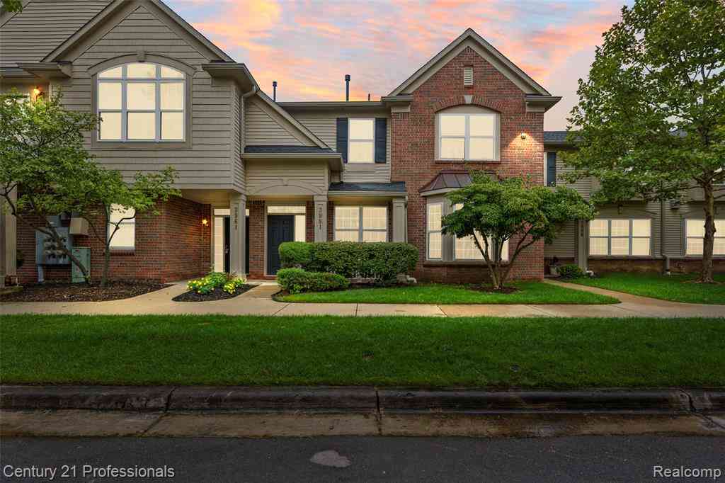 Condo For Sale - 3981 Elizabeth Avenue <br/> Canton, MI 48188