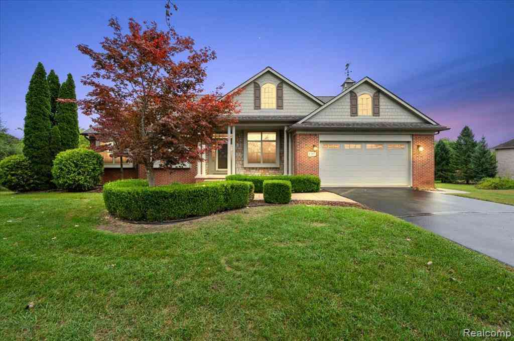 Homes For Sale - 1387 Harwood Drive <br/> Oakland County, Oxford, MI 48371