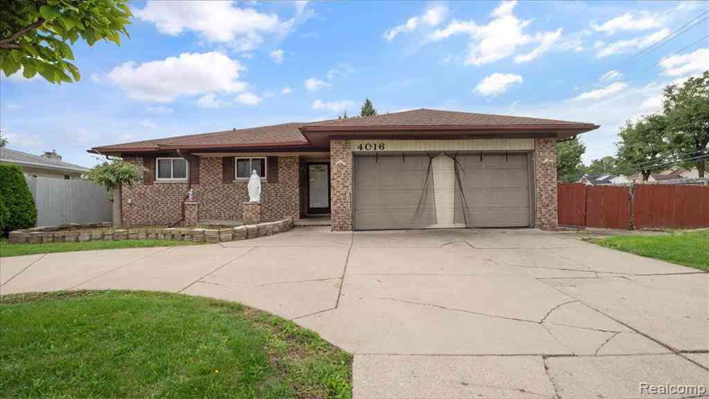 Homes For Sale - 4016 Fox Hill Drive <br/> Sterling Heights, MI 48310