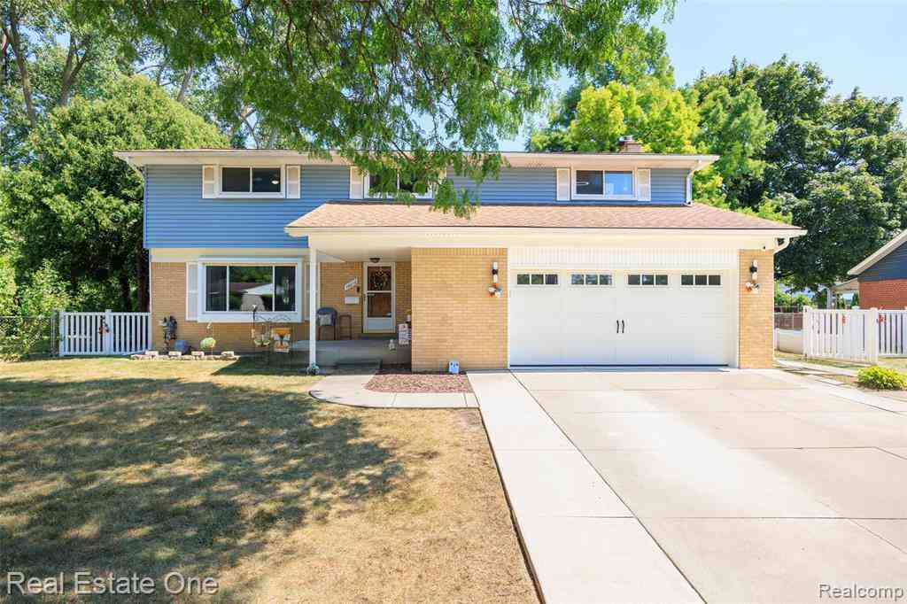 Homes For Sale - 14012 Sunset Street <br/> Livonia, MI 48154