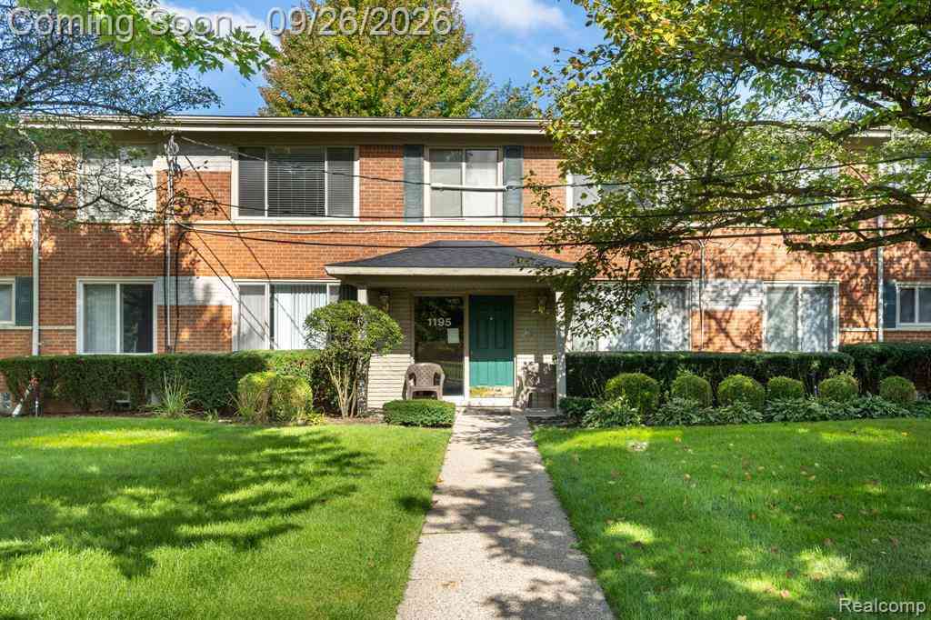 Condo For Sale - 1195 Derby Road  #5<br/> Birmingham, MI 48009