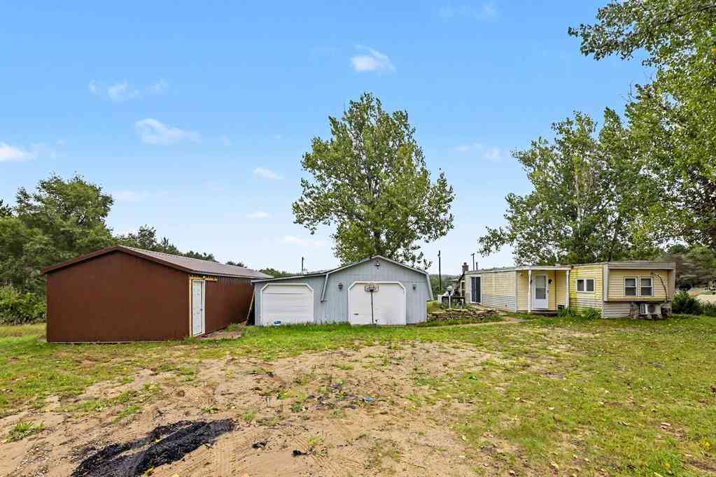 Homes For Sale - 5470 N 19 1/2 Road <br/> Mesick, MI 49668