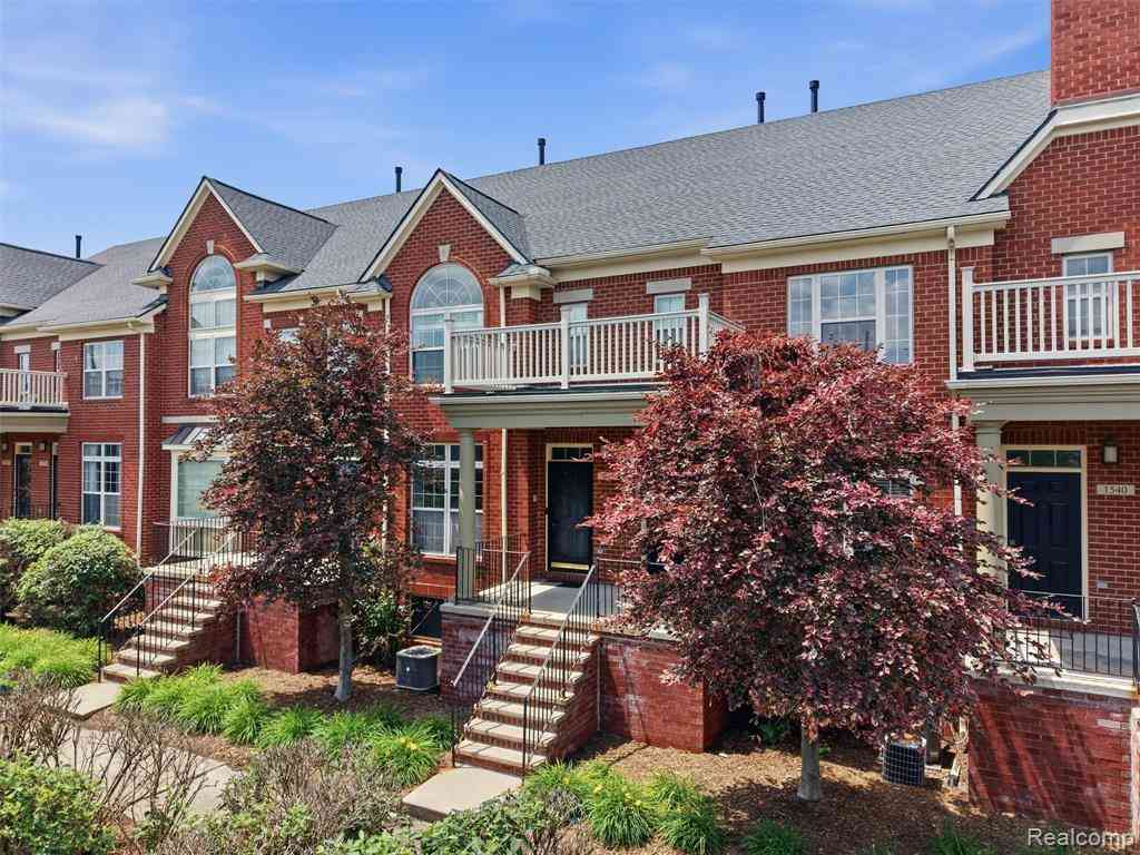 Condo For Sale - 1528 Devon Lane <br/> Troy, MI 48084