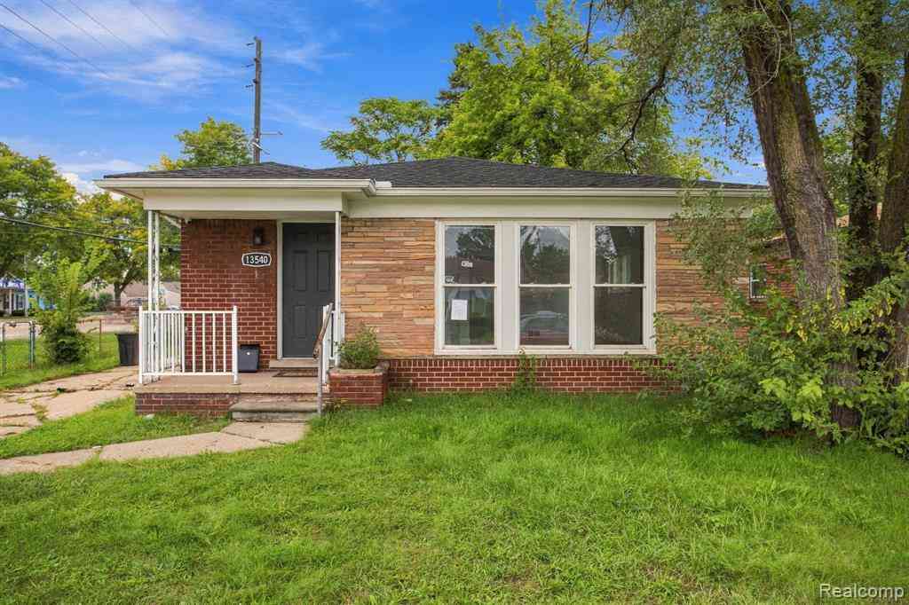 Homes For Sale - 13540 Dartmouth Street <br/> Oak Park, MI 48237