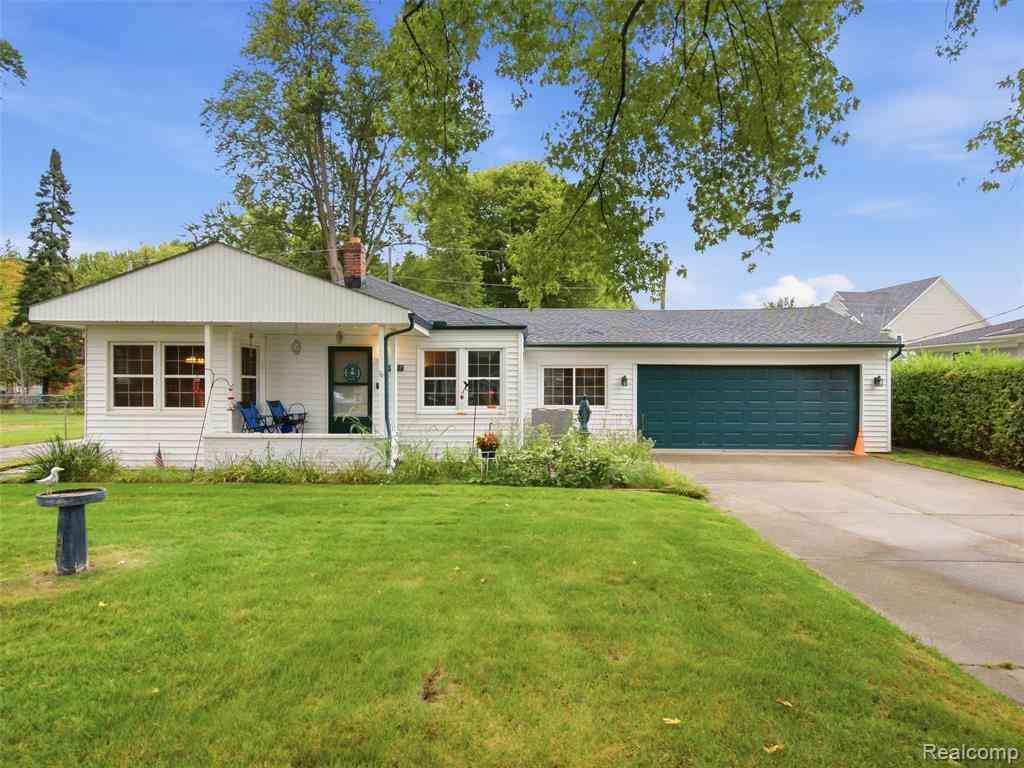 Homes For Sale - 27877 Ponchartrain Street <br/> Harrison Township, MI 48045