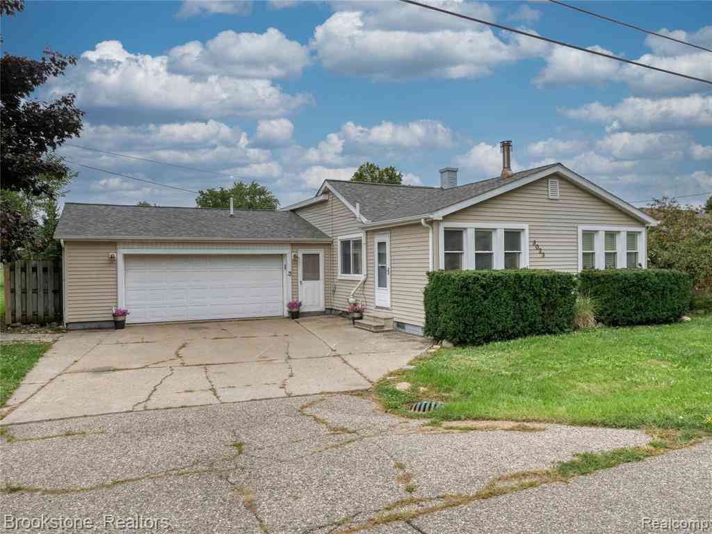 Homes For Sale - 3023 Baker Heights <br/> Grand Blanc, MI 48507