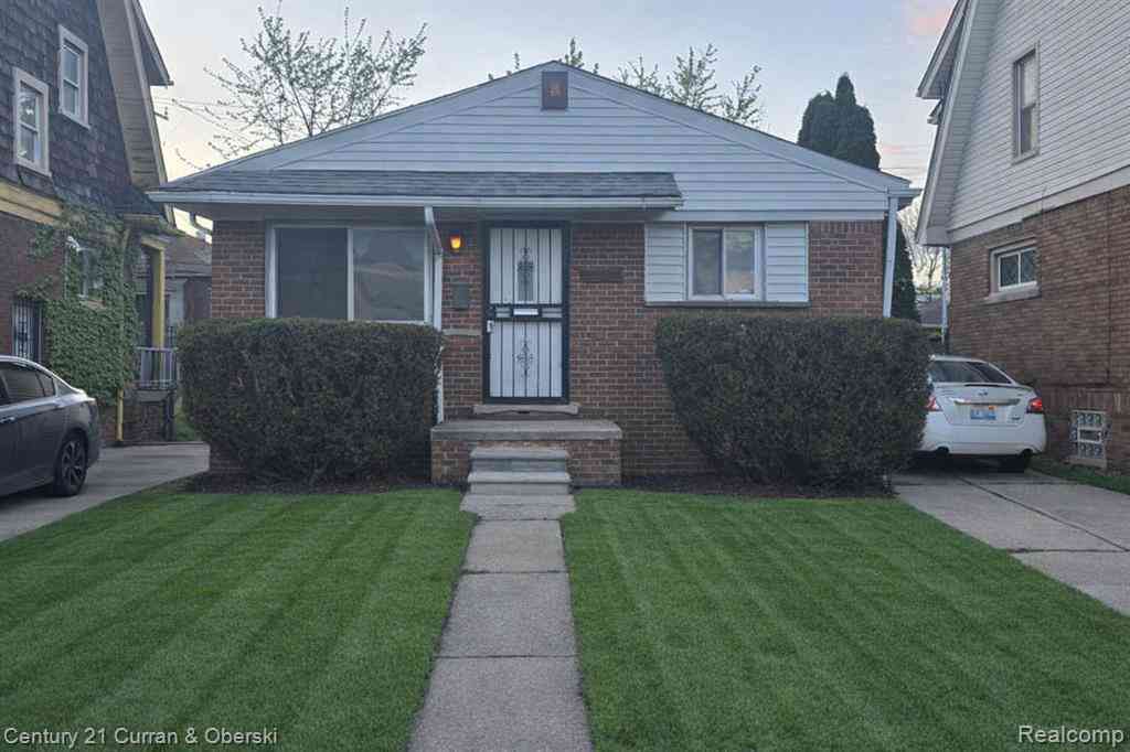 Homes For Sale - 4030 W Davison  <br/> Detroit, MI 48238