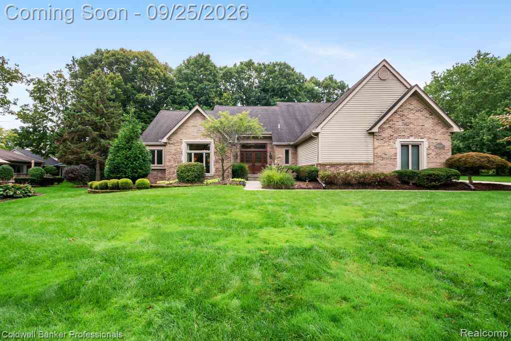 Homes For Sale - 48925 Plum Tree Drive <br/> Plymouth, MI 48170