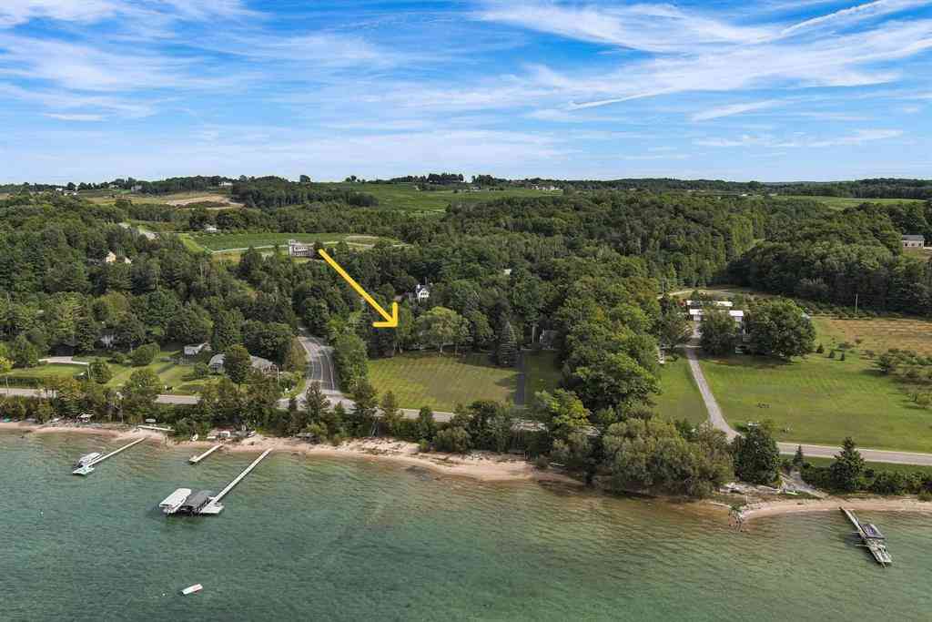 Homes For Sale - 1996 Island View Road <br/> Traverse City, MI 49686