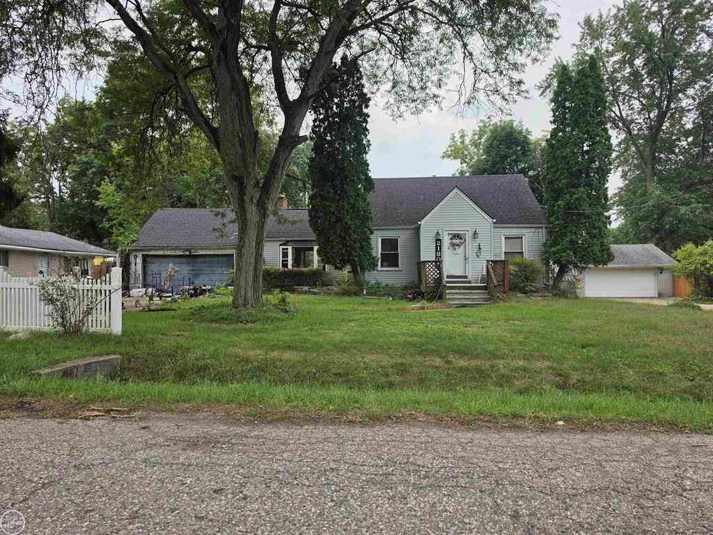 Homes For Sale - 21801 Midway Avenue <br/> Southfield, MI 48075