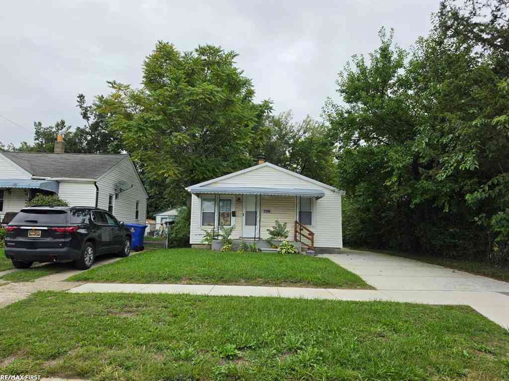 Homes For Sale - 21356 Westview Avenue <br/> Ferndale, MI 48220