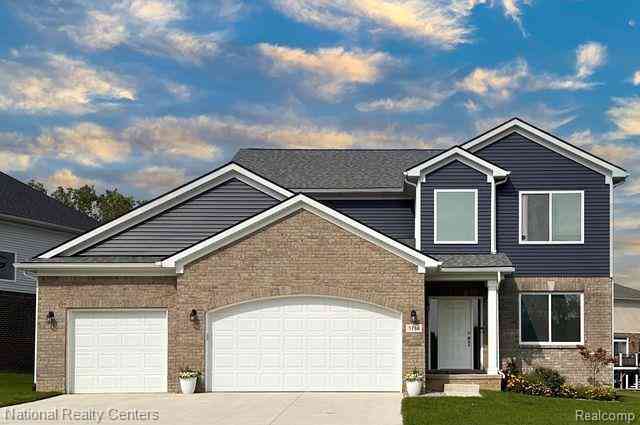 Homes For Sale - 10422 Valley Creek Drive <br/> Goodrich, MI 48438