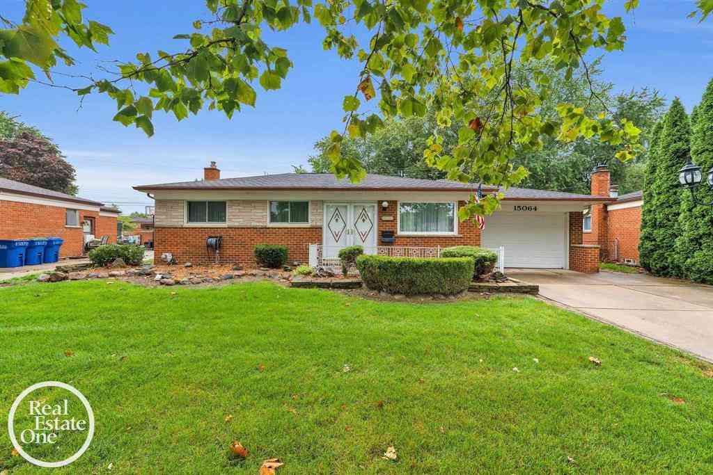 Homes For Sale - 15064 Masonic Boulevard <br/> Warren, MI 48088