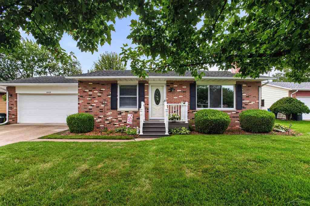 Homes For Sale - 5469 Mary Court <br/> Saginaw, MI 48603