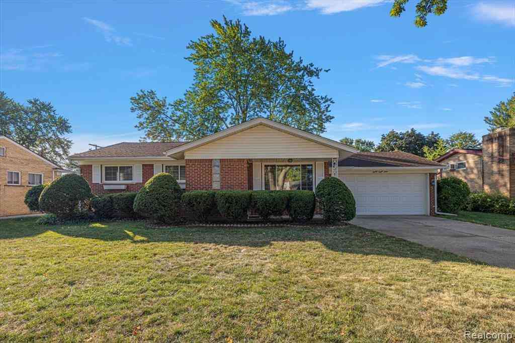 Homes For Sale - 8860 Kidley Drive <br/> Macomb County, Sterling Heights, MI 48314