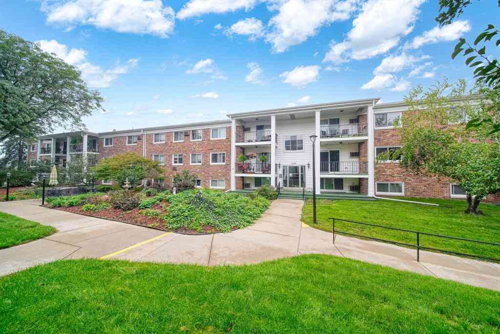Condo For Sale - 806 W Michigan Avenue  #207W<br/> Jackson, MI 49202