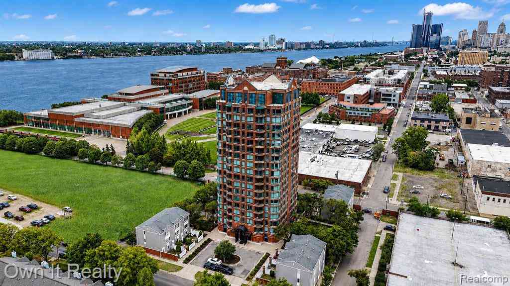 Condo For Rent - 3320 Spinnaker Lane  #2F<br/> Wayne County, Detroit, MI 48207