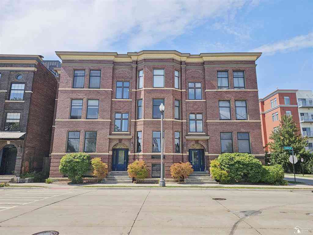 Condo For Sale - 112 Watson Street <br/> Detroit, MI 48201
