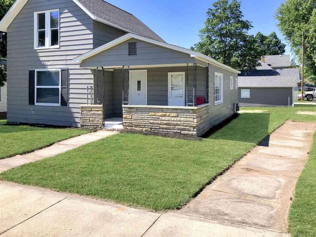 Homes For Sale - 404 W Saint Joseph Street <br/> Watervliet, MI 49098