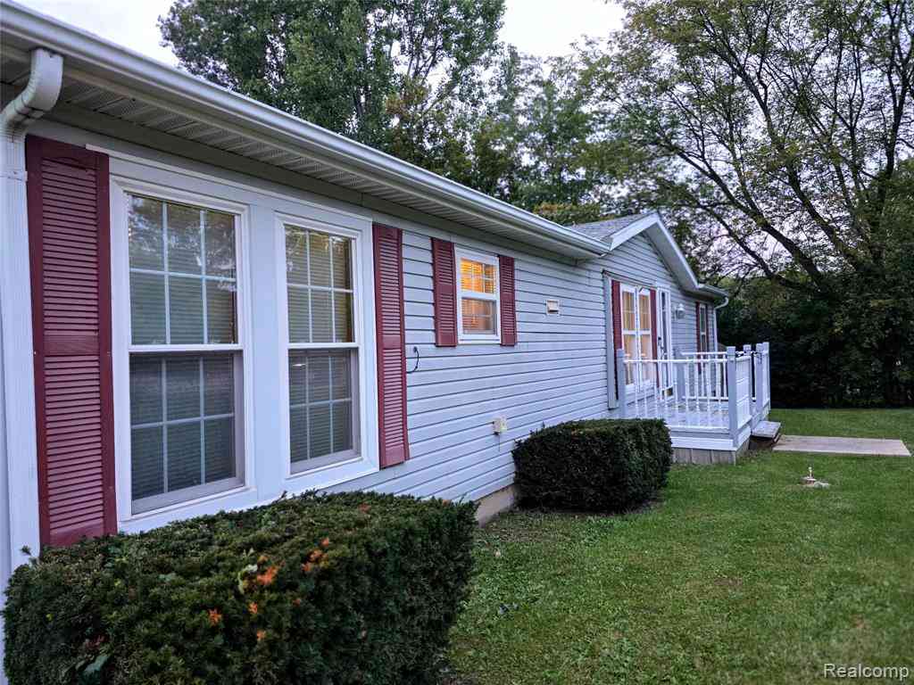 Homes For Sale - 1370 S Graham Road <br/> Flint, MI 48532