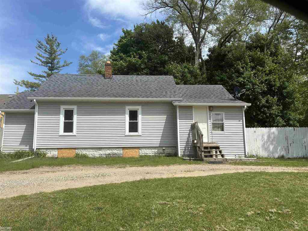 Homes For Sale - 2222 Francisco Street <br/> Flushing, MI 48433