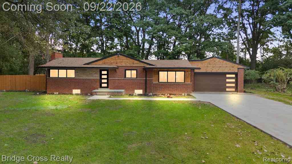 Homes For Sale - 25240 Muerland Road <br/> Southfield, MI 48033