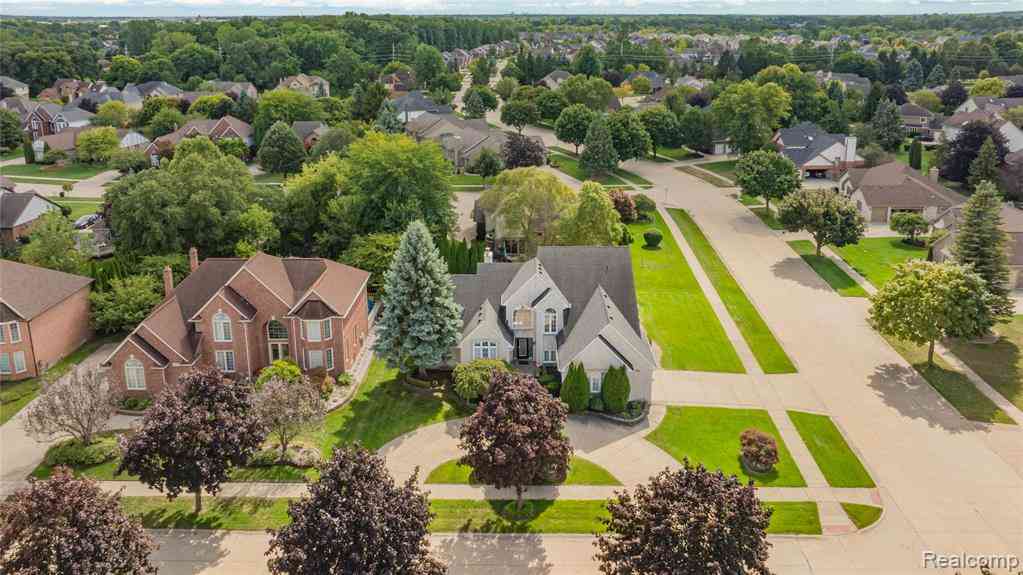 Homes For Sale - 4830 Homestead Drive <br/> Sterling Heights, MI 48314