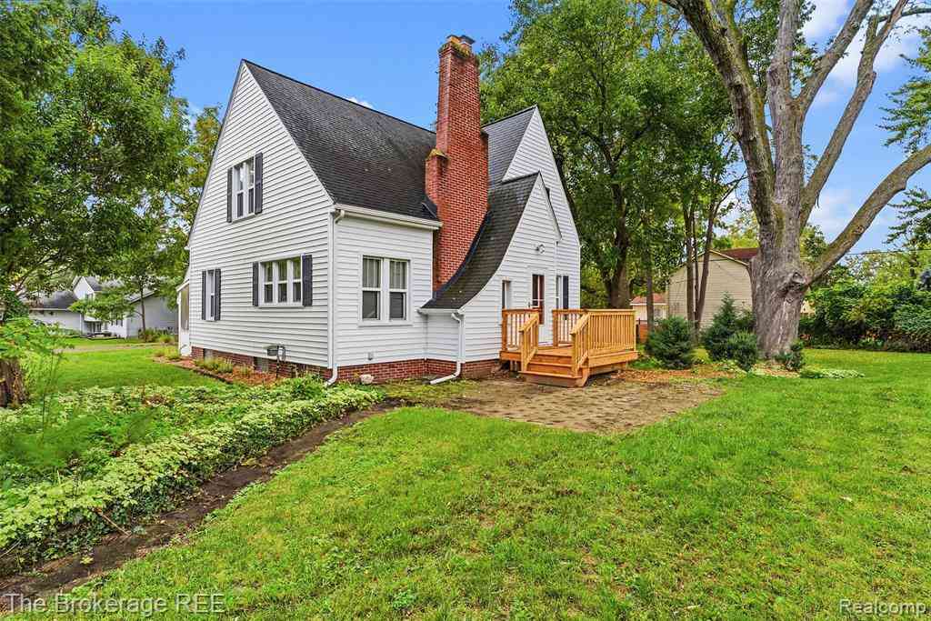 Homes For Sale - 3091 Edgefield Drive <br/> Waterford, MI 48328