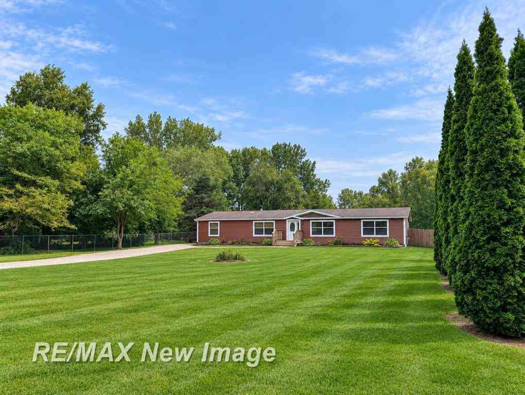 Homes For Sale - 3880 E Curtis Road <br/> Birch Run, MI 48415