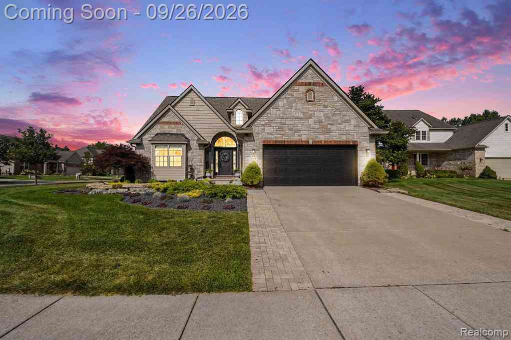 Homes For Rent - 2825 Alorington Lane <br/> Commerce Twp, MI 48382