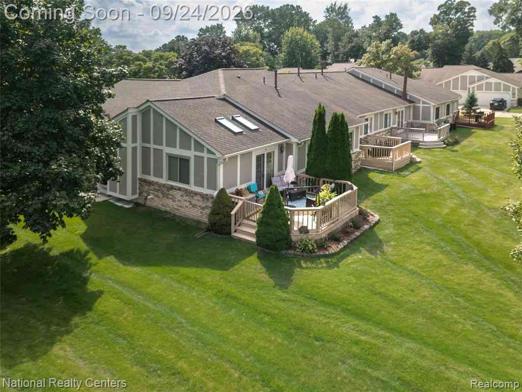 Condo For Sale - 42186 Blossom Lane  #40<br/> Macomb County, Clinton Twp, MI 48038