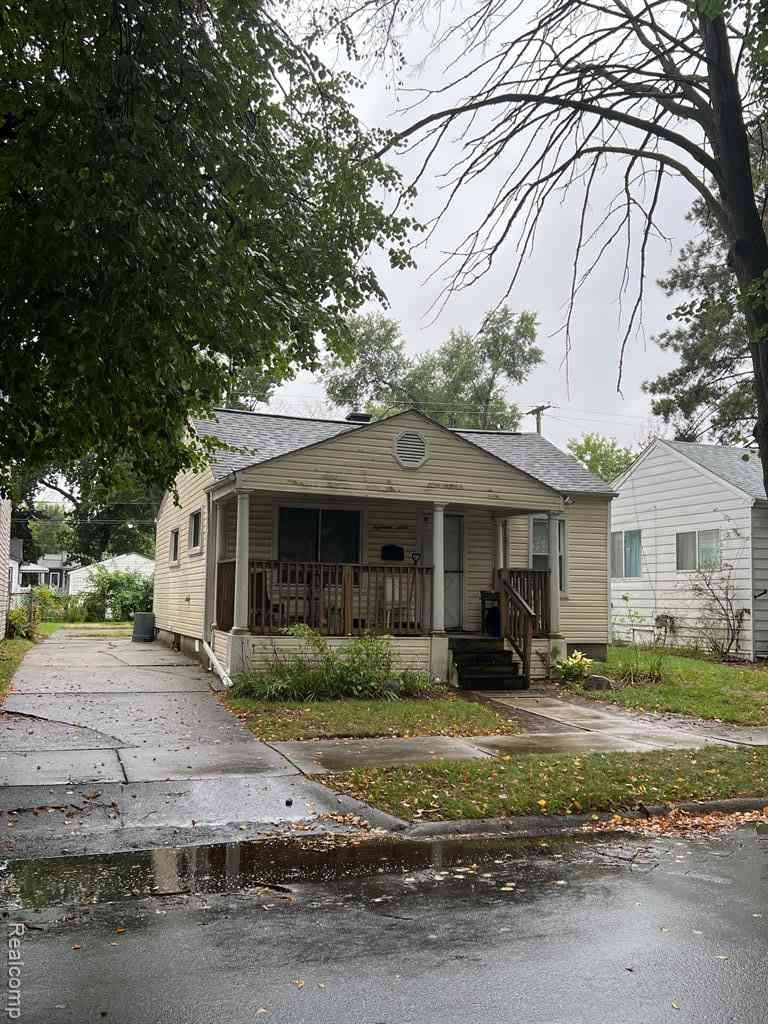 Homes For Sale - 1860 Academy Street <br/> Ferndale, MI 48220