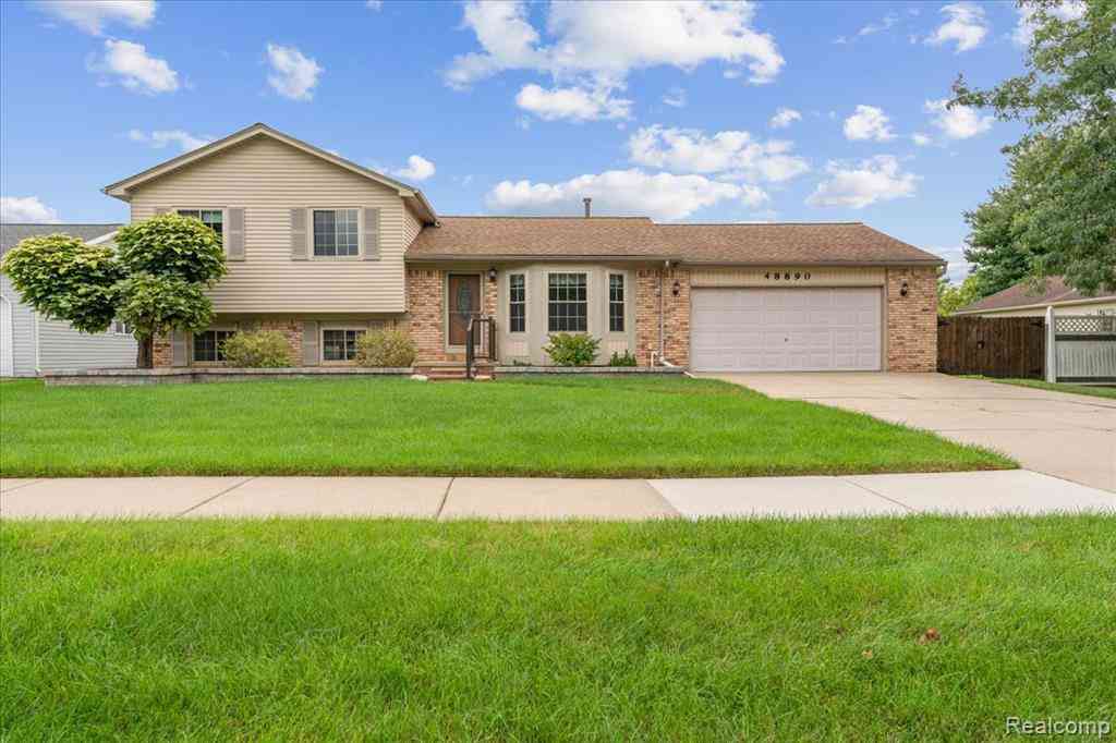 Homes For Sale - 48890 Celeste Street <br/> Chesterfield, MI 48051
