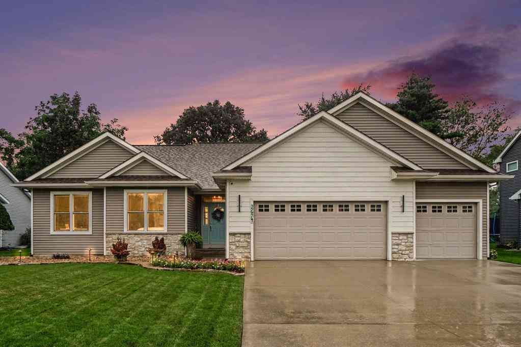Homes For Sale - 2674 Avalon Woods Drive <br/> Portage, MI 49024