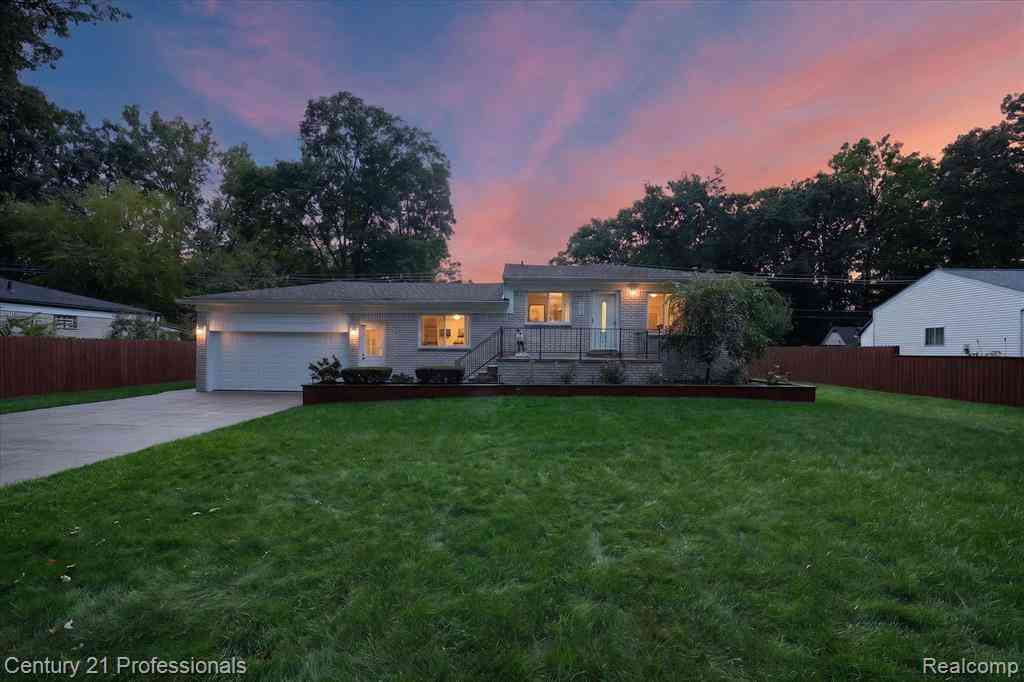 Homes For Sale - 2494 Frankson Avenue <br/> Oakland County, Rochester, MI 48307