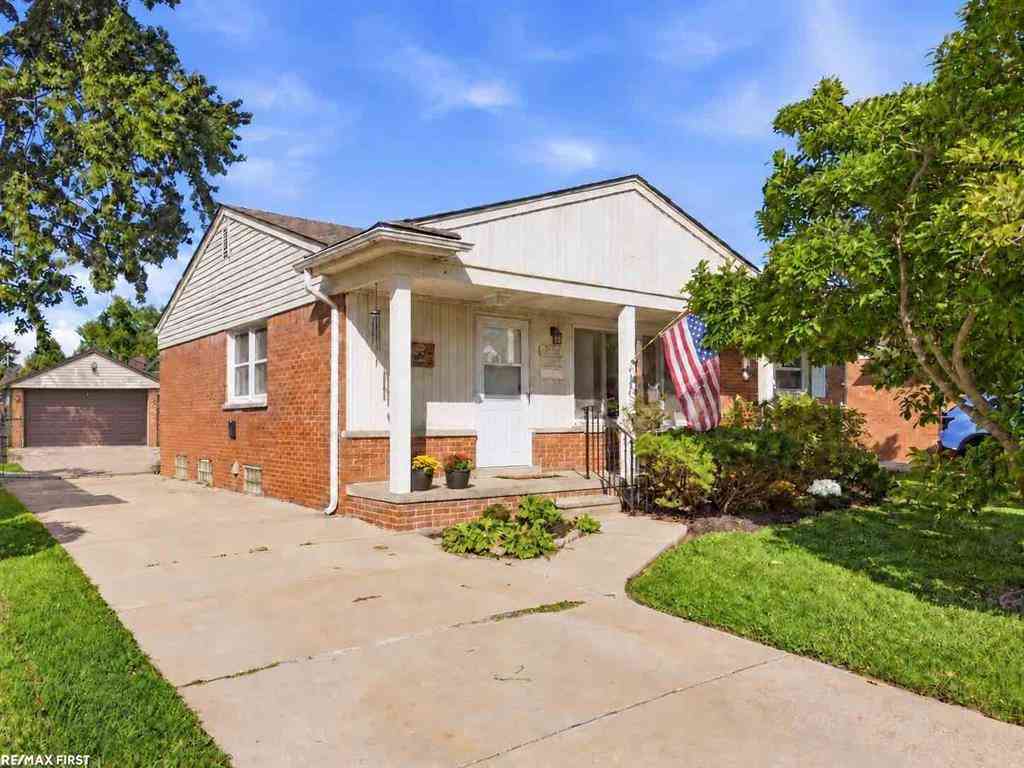 Homes For Sale - 25747 Belleair Street <br/> Roseville, MI 48066