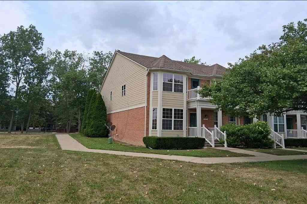 Condo For Sale - 743 Aberton Avenue <br/> Detroit, MI 48215