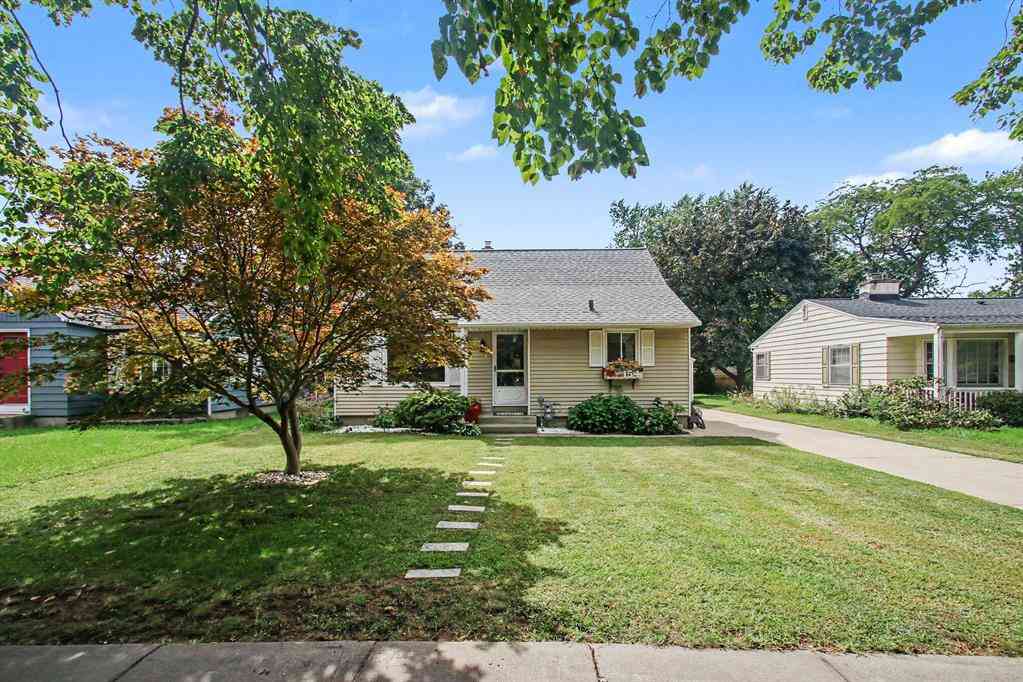 Homes For Sale - 154 W 30th Street <br/> Holland, MI 49423