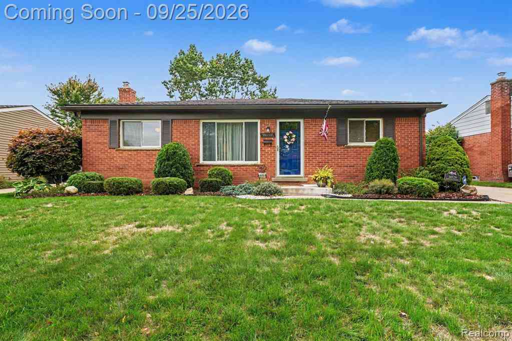 Homes For Sale - 38729 Northfield Avenue <br/> Livonia, MI 48150