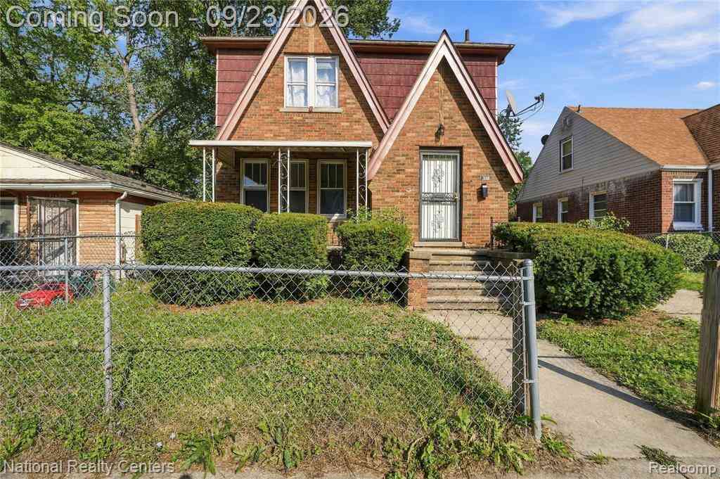 Homes For Sale - 8160 Robson Street <br/> Detroit, MI 48228