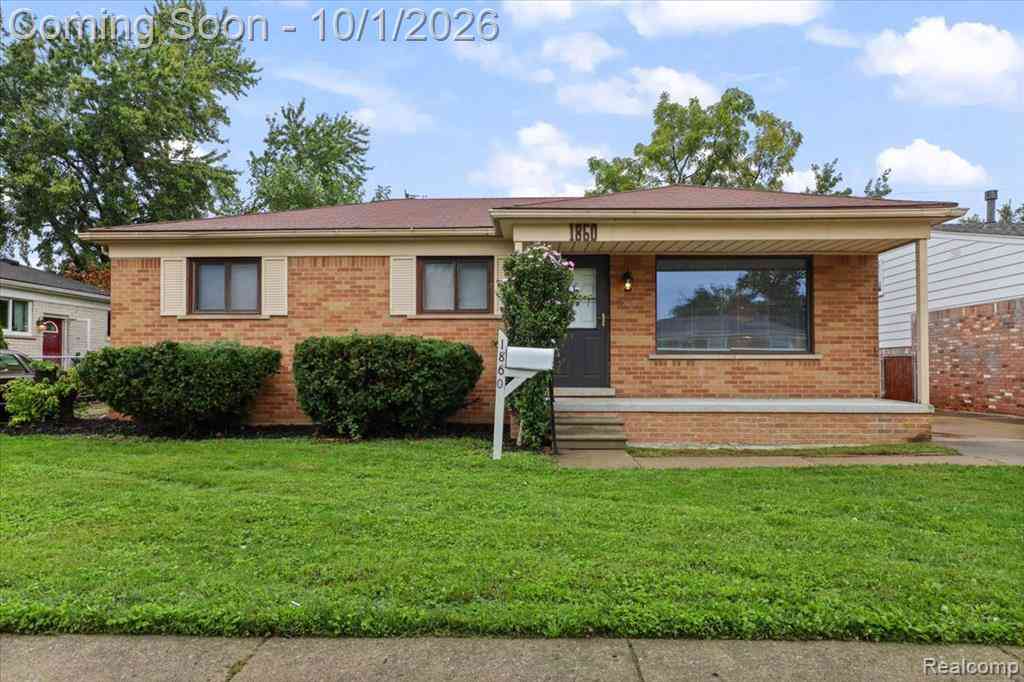 Homes For Sale - 1860 Capitol Avenue <br/> Lincoln Park, MI 48146