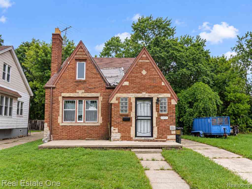 Homes For Sale - 12105 Sanford Street <br/> Detroit, MI 48205