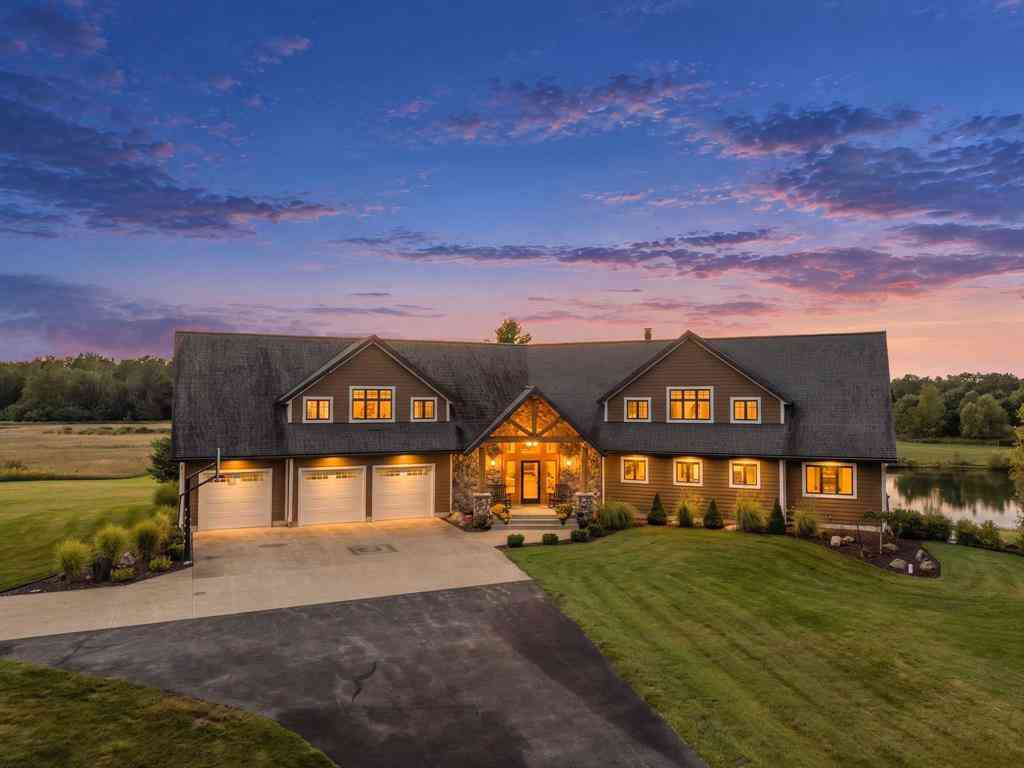 Homes For Sale - 9542 S 33 Road <br/> Cadillac, MI 49601