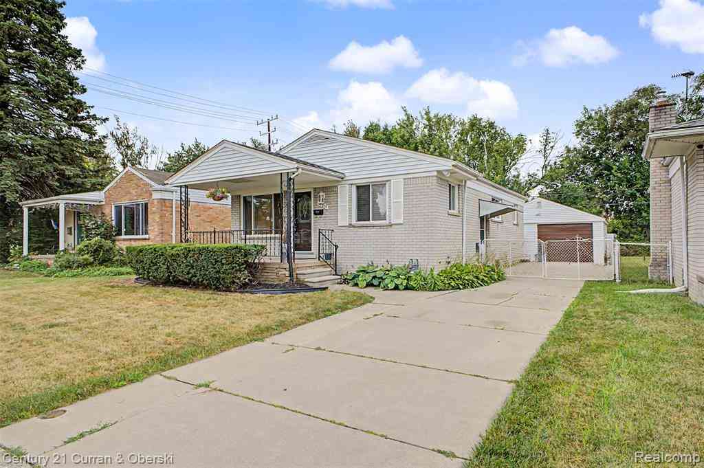Homes For Rent - 24315 Currier Street <br/> Dearborn Heights, MI 48125