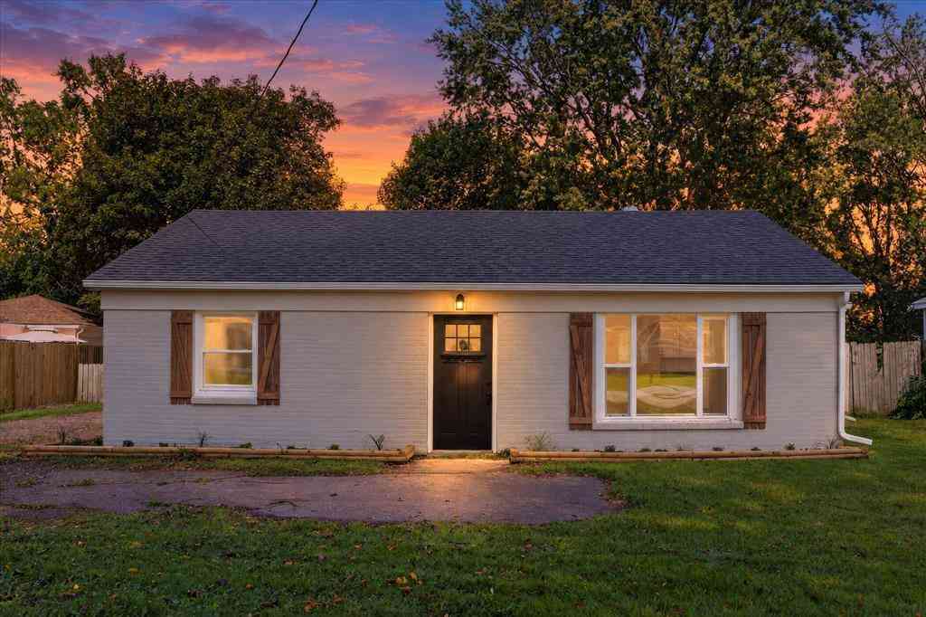 Homes For Sale - 5073 E H Avenue <br/> Kalamazoo, MI 49048