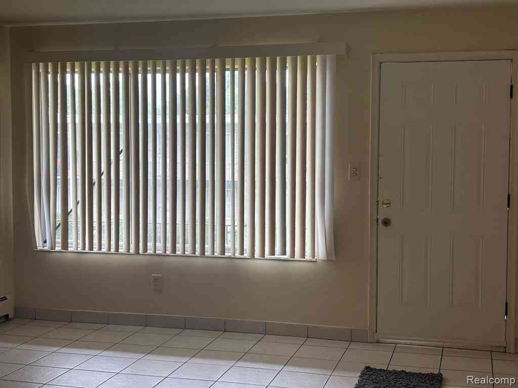 Condo For Rent - 17161 Redford Street  #216<br/> Detroit, MI 48219