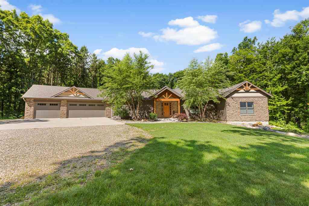 Homes For Sale - 16285 13 Mile Road <br/> Battle Creek, MI 49014